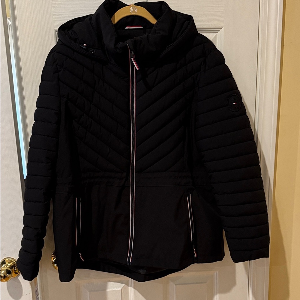 Women’s XXL Tommy Hilfiger Black Puffer Jacket with Hood
